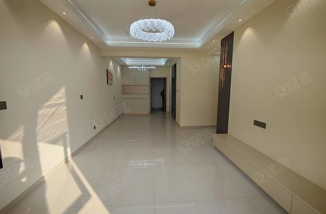 团结花园叁号院3室2厅100㎡31.5万二手房图片