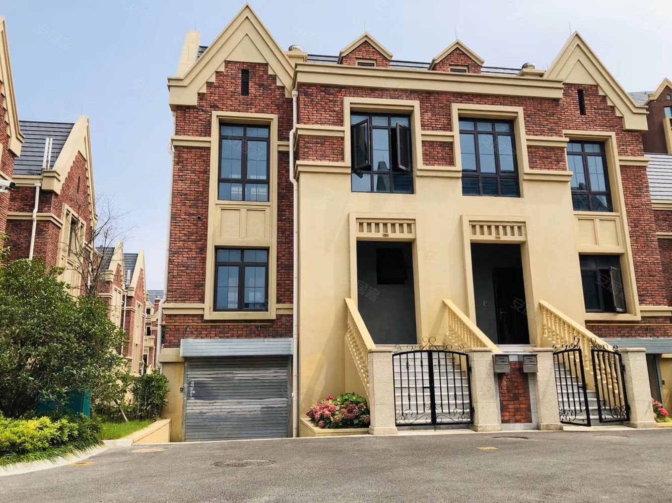 上海一江之隔 海门滨湖花园湖景别墅 均价9500起,滨湖花园(别墅)二手