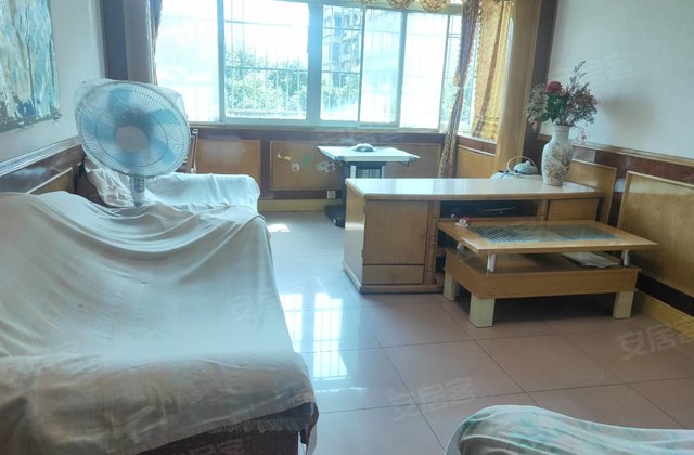府后山社区3室2厅84㎡51.8万二手房图片