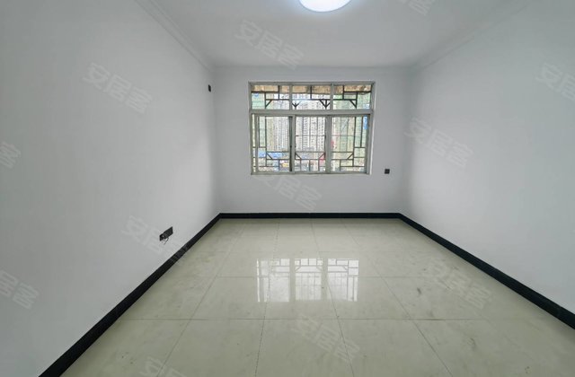 老猫洞经济适用房3室2厅97㎡28万二手房图片