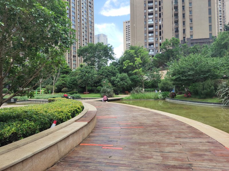 七彩云南第壹城(商住楼)