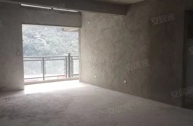 傈景名苑5室3厅222.47㎡95万二手房图片