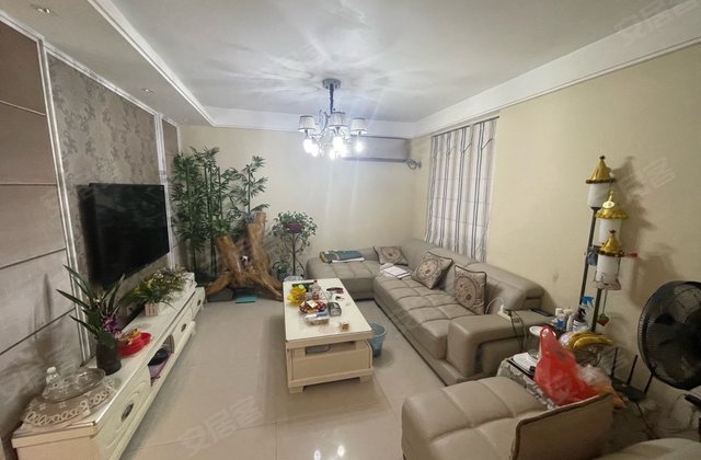 五龙小区(西区)3室2厅106㎡185万二手房图片