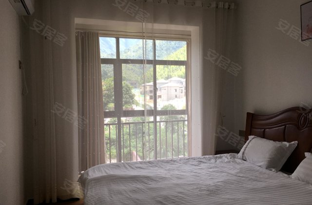 嵘源国际温泉度假村2室2厅69.44㎡50万二手房图片