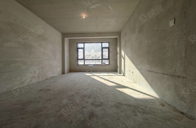 延吉北大区延北路万城公馆2019年建造低层(共7层)南北105㎡3室1厅1卫