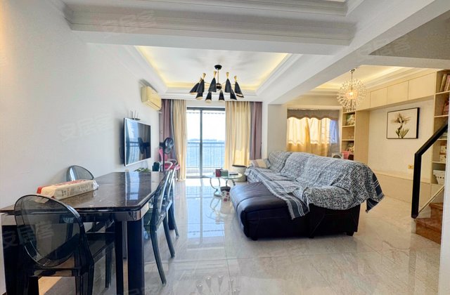 大运城邦三期4室2厅99.5㎡155万二手房图片