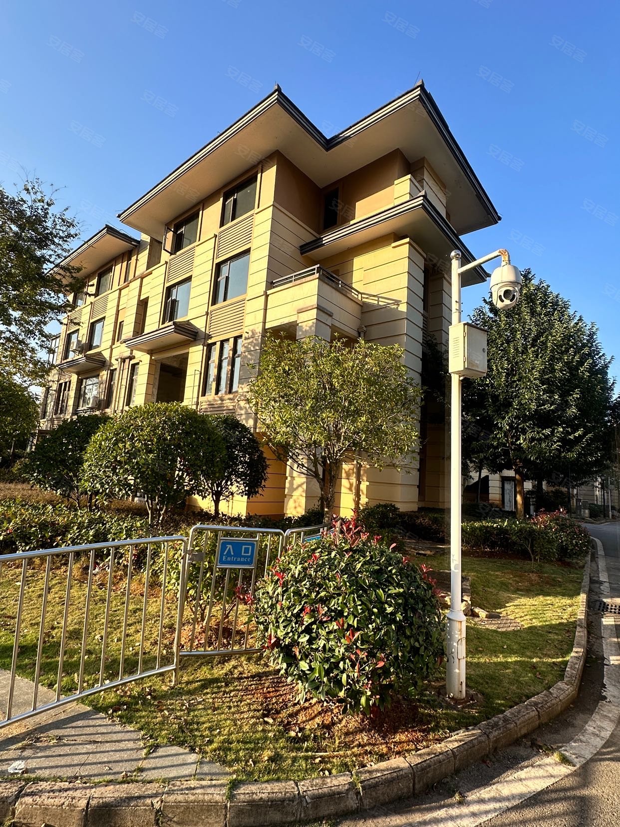 麓山温泉小镇别墅
