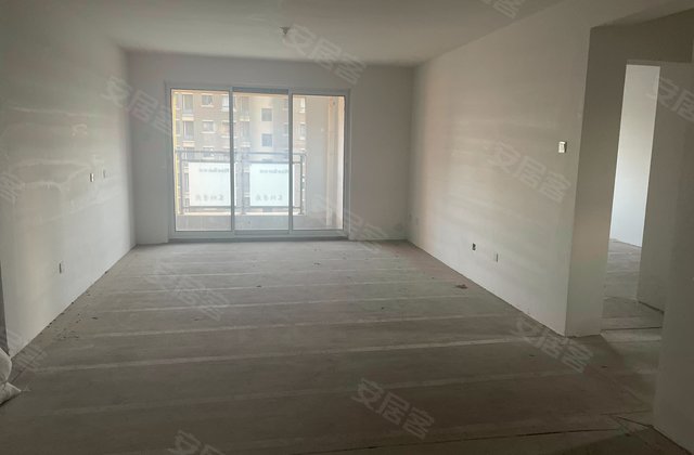 塞纳荣府3室2厅148㎡140万二手房图片