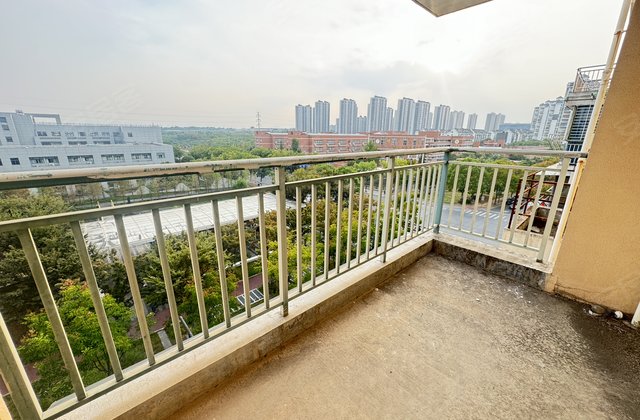 心怡家园5室2厅206.95㎡88.9万二手房图片