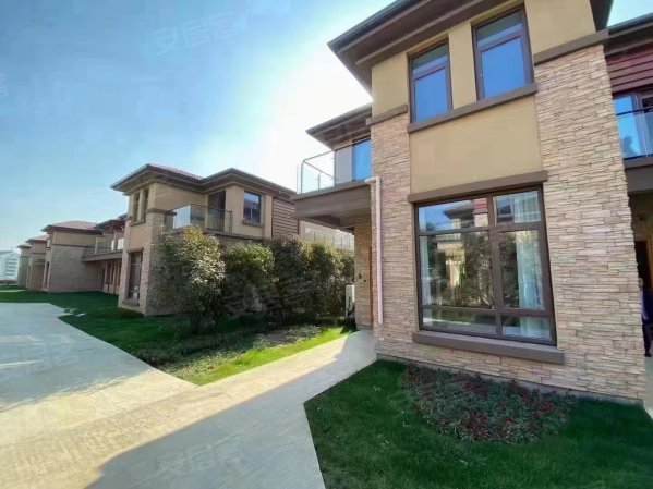 镇江湖景别墅叠加87万联排138万高层单价5000