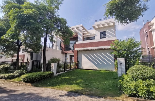 祈福湖滨花园别墅