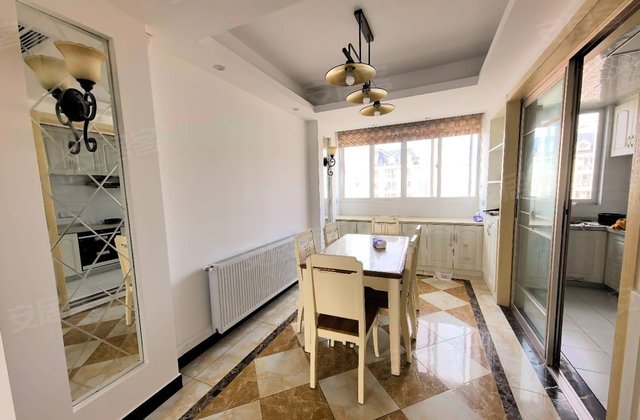 荷兰小镇东风苑3室2厅138㎡149.8万二手房图片