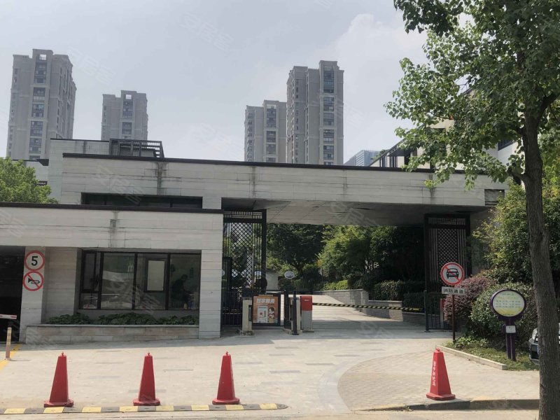 绿地秋霞坊(公寓住宅) 