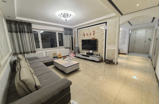 八一小区3室2厅131.66㎡150万二手房图片