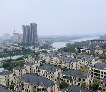 光明塞纳河畔水香花苑(别墅)