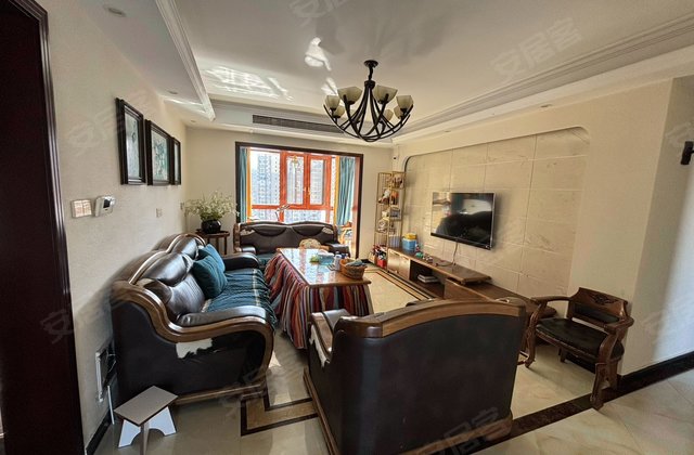 御景中央5室2厅135.11㎡68万二手房图片