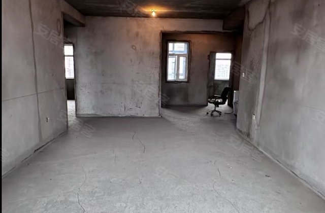 御景江山3室1厅119.8㎡23.8万二手房图片