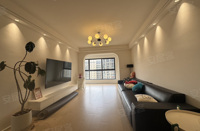 绿城天湖明月4室2厅131㎡129万二手房图片