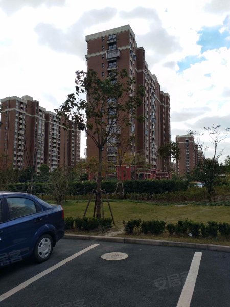 申城佳苑二期A块 