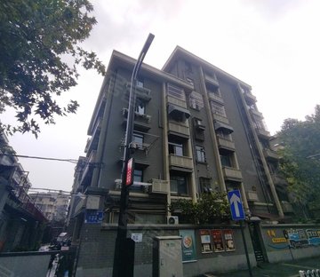 多伦路122号小区