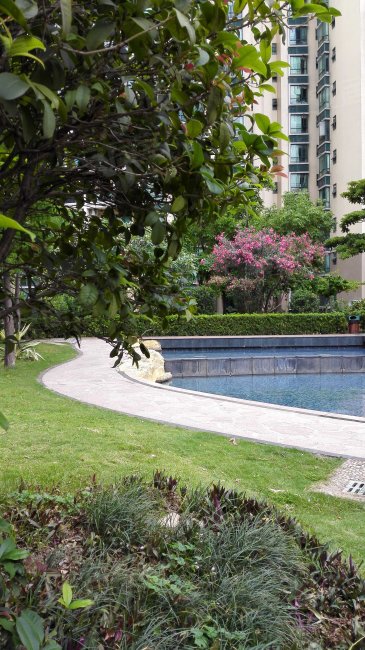 蔚蓝星湖公寓住宅