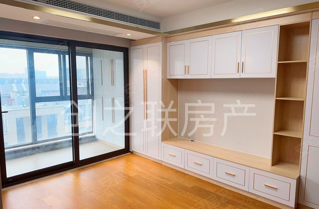 中海珑湾3室2厅85㎡160万二手房图片