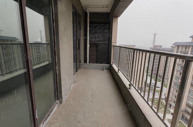 交投江山府3室2厅120.69㎡51.8万二手房图片