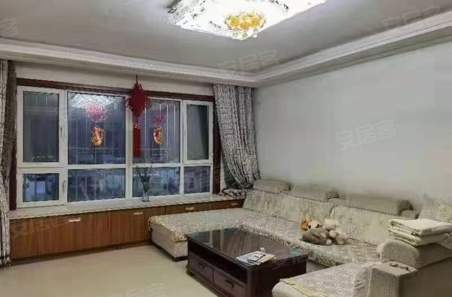 恒昌欧景名苑三期3室2厅140㎡72.8万二手房图片
