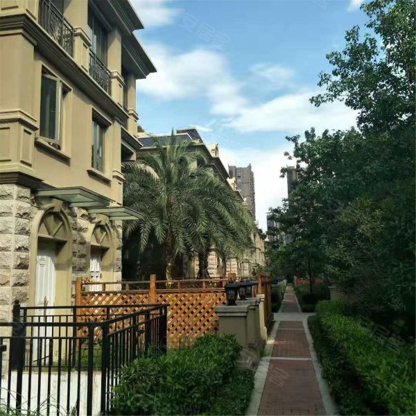 世茂上游墅西区(别墅)