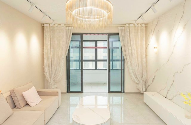 右岸景苑(A区)3室2厅125.05㎡77万二手房图片