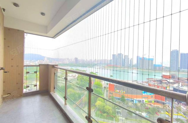 天湖城天湖4室2厅155.91㎡420万二手房图片