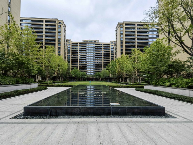 成都房产网>成都二手房>双流二手房>华府二手房>绿城诚园(一期)>800