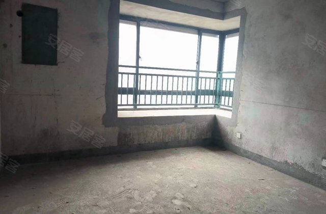 裕花园3室2厅139.25㎡103万二手房图片