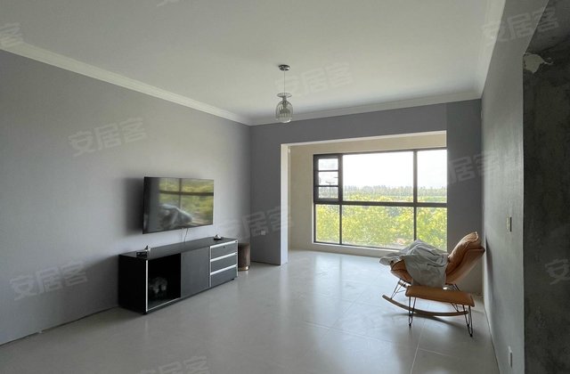 中成相国府翠园3室2厅136㎡83万二手房图片