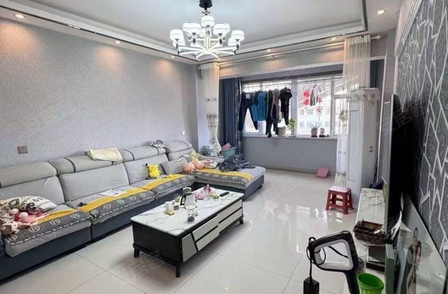 盛世达小区3室2厅136㎡63万二手房图片