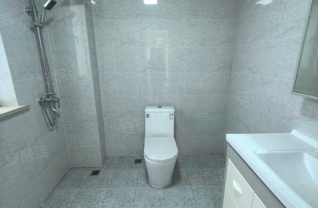 金色维也纳3室2厅150㎡98.8万二手房图片