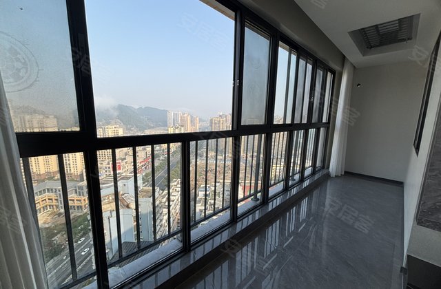 聚信国际3室2厅128㎡69.8万二手房图片