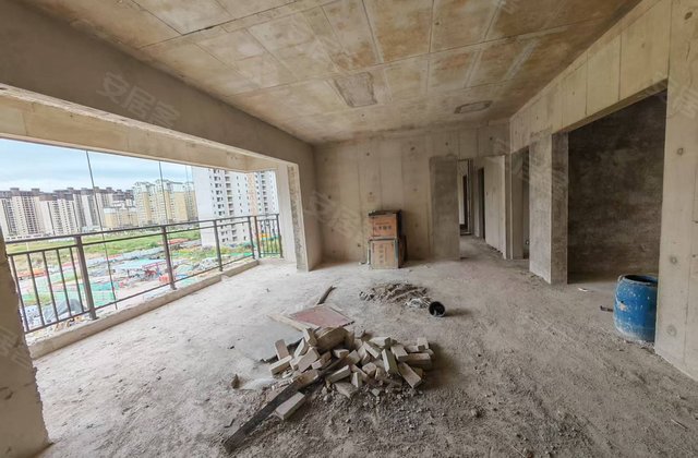 青华海park4室2厅145㎡52.8万二手房图片