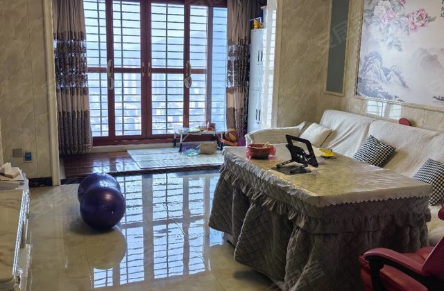 名汇国际城3室2厅129㎡54.8万二手房图片