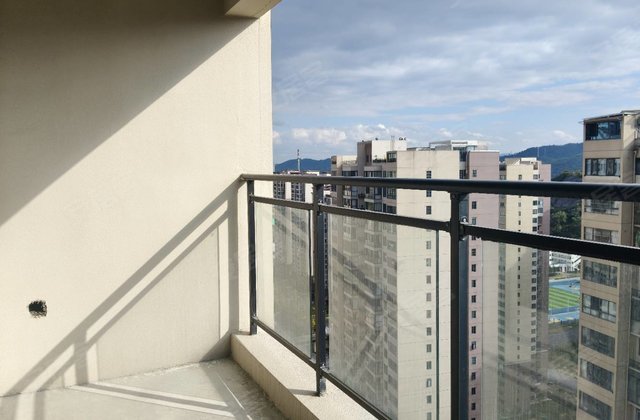 海信一品4室2厅127㎡72.8万二手房图片