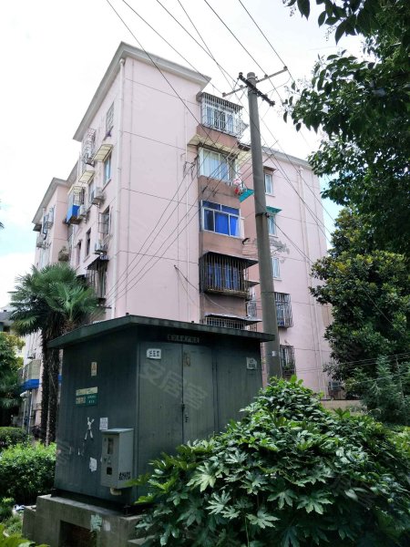 德平路70,72,74号小区 