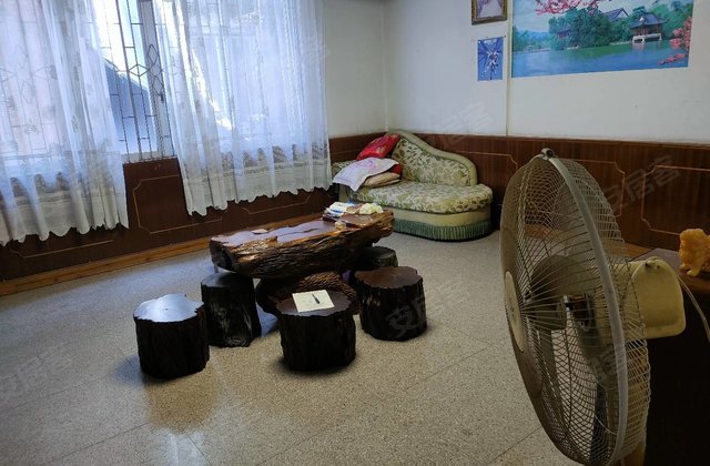 泰福苑4室2厅230㎡88万二手房图片