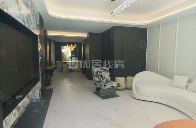 长粼天境4室2厅148.42㎡96万二手房图片