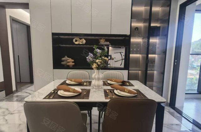 碧桂园华侨城云溪天境4室2厅145㎡122万二手房图片