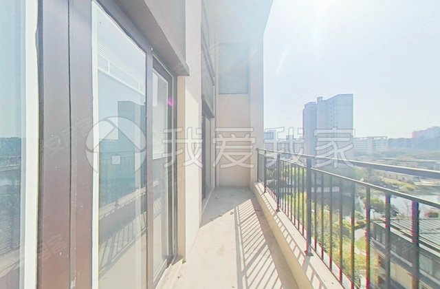 龙湖天宸原著4室3厅150㎡221万二手房图片