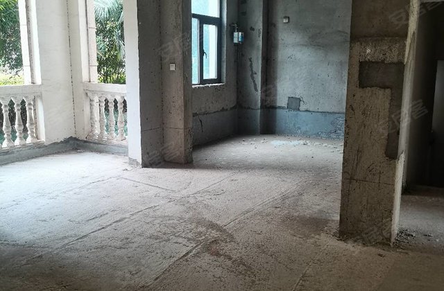 金色龙湾二区4室3厅241㎡225万二手房图片