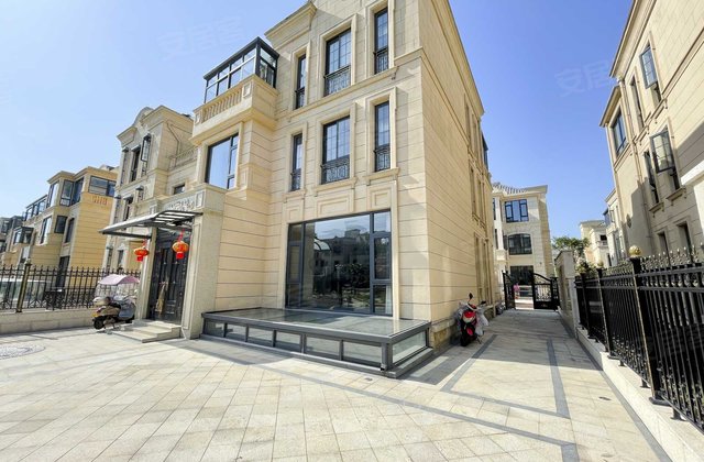 钓鱼台别墅10室4厅580㎡1280万二手房图片