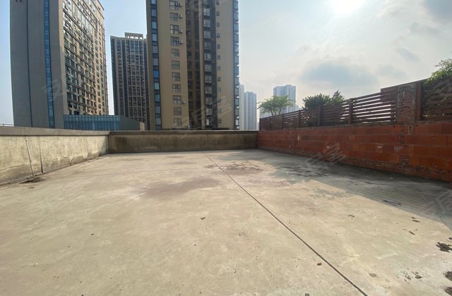 樊华广场3室2厅94㎡95万二手房图片