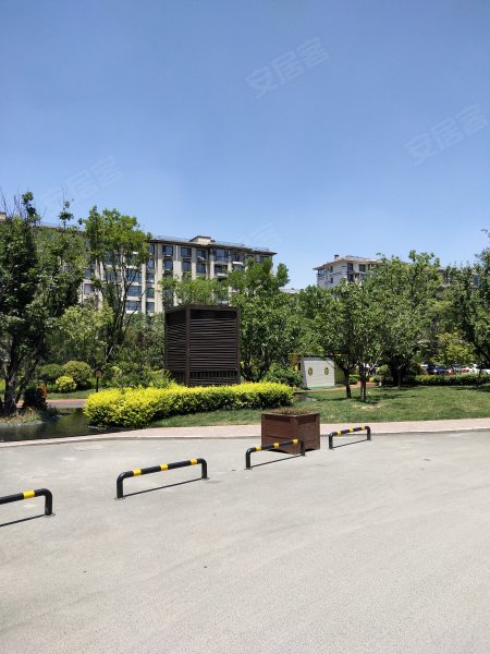 龙湖悠山郡(别墅),白云山路,近荟城路-青岛龙湖悠山郡(别墅)二手房
