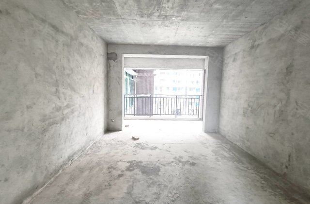 中央一品4室2厅133㎡75.8万二手房图片